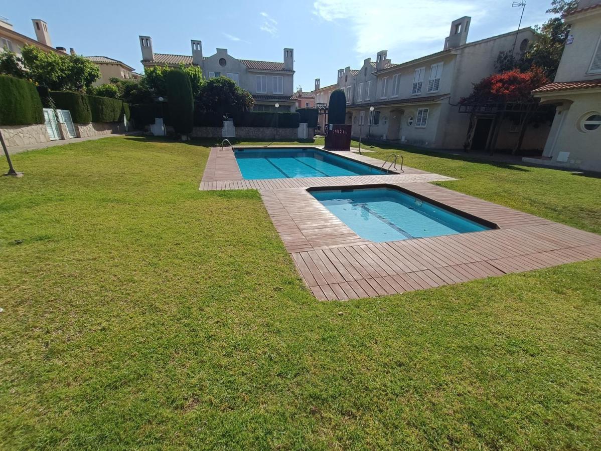 Cambrils Adosado Con Piscina 4 Habitaciones, 8 Huespedes Εξωτερικό φωτογραφία