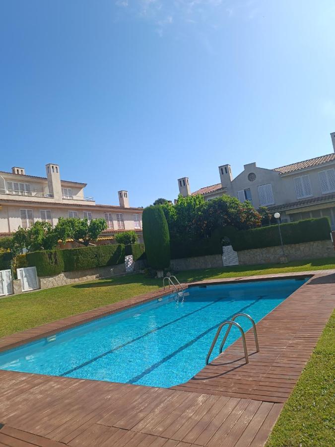 Cambrils Adosado Con Piscina 4 Habitaciones, 8 Huespedes Εξωτερικό φωτογραφία